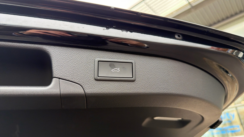 Volkswagen Passat 1.5 eTSI R-Line 5dr DSG Petrol Estate